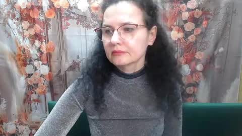 Miroslava Happi online show from May 15, 6:33 am