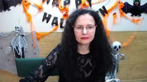 Miroslava Happi online show from November 6, 7:00 am