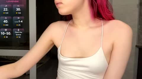 Molly online show from April 1, 9:12 pm