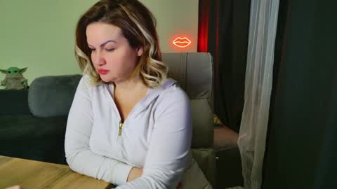 Misha online show from December 5, 6:06 pm