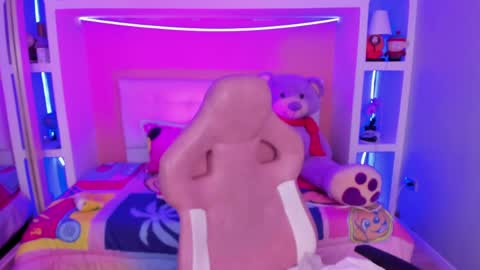 Megan online show from May 13, 2:43 am
