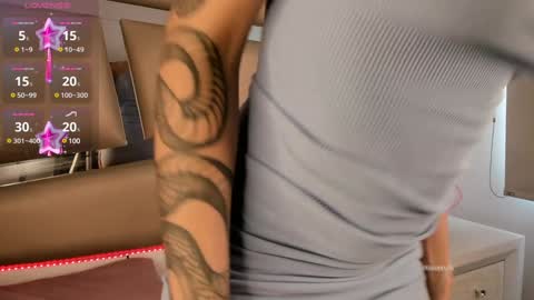 Soy lola online show from December 4, 8:23 pm