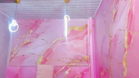 miss__luna_ online show from September 12, 1:02 pm