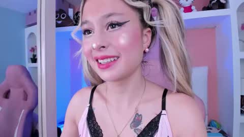 Lunna online show from October 29, 11:12 am