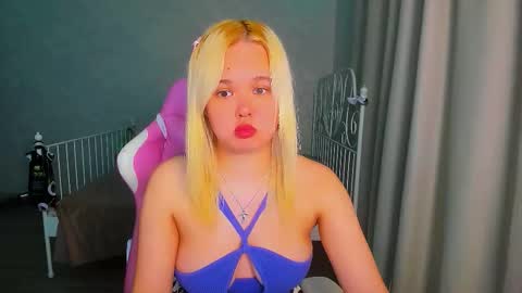 miss__selena online show from February 21, 10:02 pm