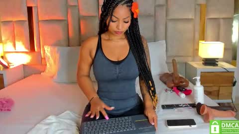 Miss Abigail  online show from March 25, 1:29 pm