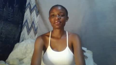 miss_belllo online show from February 27, 7:08 am