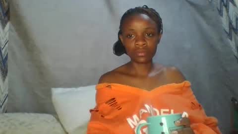 miss_belllo online show from February 21, 4:51 am