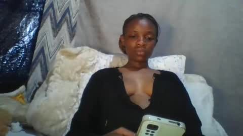 miss_belllo online show from February 22, 6:06 am