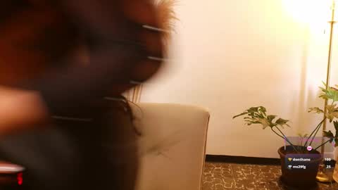 miss_benz online show from November 29, 1:30 pm