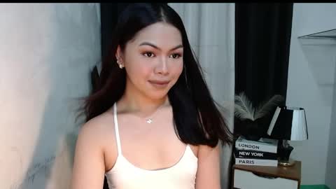 Briella online show from April 15, 4:43 pm