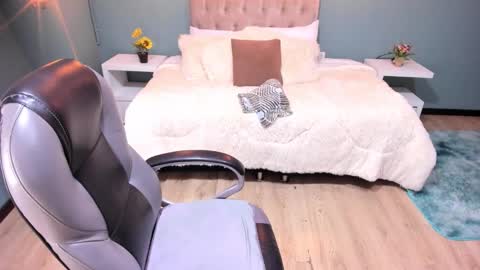 Cataleya online show from October 10, 1:17 pm