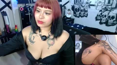 miss_clover online show from December 29, 3:33 am