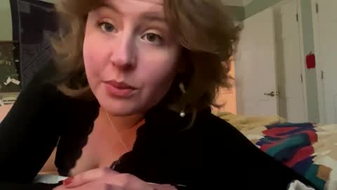 Daphne online show from September 17, 5:05 pm