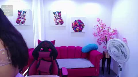 Melanie online show from February 9, 12:20 pm