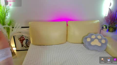 Elia online show from March 25, 4:25 pm