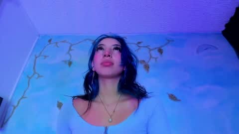 miss_evans_ online show from March 31, 2:45 am