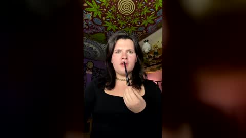 miss_honeypotpie online show from January 13, 6:32 am