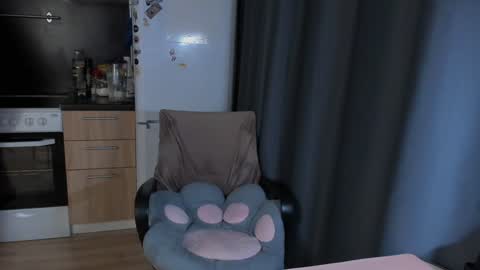 Snapshot of miss_jess_rabbit chatting on December 17, 11:28 am Jess online show from December 17, 11:28 am