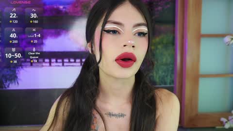 miss_lucyla online show from February 4, 11:05 am