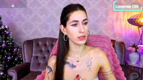   online show from December 14, 7:03 am