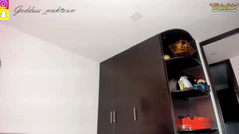 Goddess Myers  thumb up is important for me kisses  online show from March 20, 4:56 pm