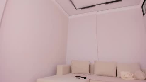 Snapshot of miss_shine_ chatting on September 18, 6:39 am Miss shine online show from September 18, 6:39 am