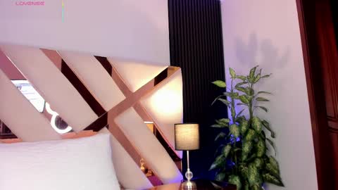 Snapshot of miss_soffy chatting on March 6, 11:47 am Sofia Alvarez online show from March 6, 11:47 am