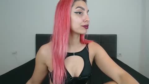 Miss Soniaa online show from March 10, 4:03 pm