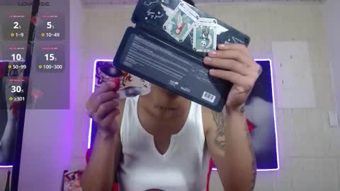 miss_sparkle666 online show from January 13, 8:27 pm