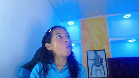 miss_sparkle666 online show from October 14, 4:15 am