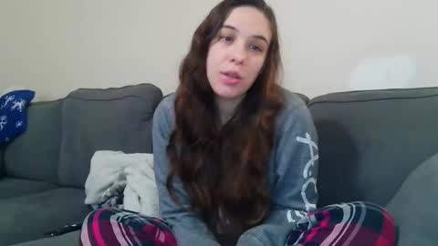 Bella online show from April 9, 2:56 pm