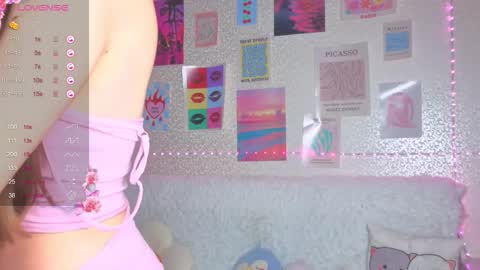 Bella online show from November 28, 3:19 pm