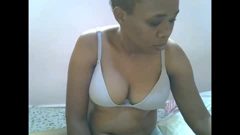 miss_velour online show from March 24, 12:22 pm