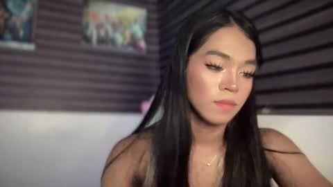 miss_veron_xoxo online show from May 7, 4:46 pm