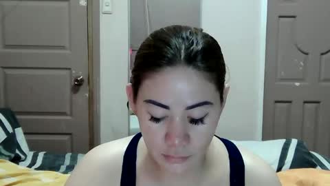 HOT MOMMY ZEPHYR online show from February 6, 9:13 am