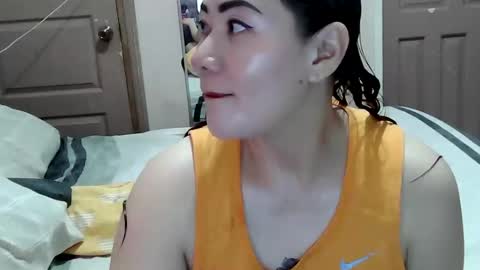 HOT MOMMY ZEPHYR online show from February 12, 12:20 pm