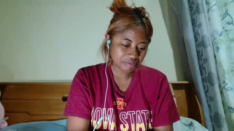 Snapshot of missadh chatting on February 6, 4:58 pm missadh online show from February 6, 4:58 pm