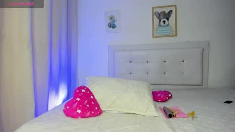 Snapshot of missangeldust chatting on February 26, 8:15 pm missangeldust online show from February 26, 8:15 pm