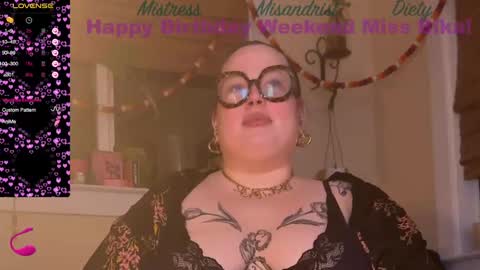 Snapshot of missbika chatting on January 12, 5:56 am Miss Bika online show from January 12, 5:56 am
