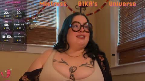 Snapshot of missbika chatting on March 1, 11:26 pm Miss Bika online show from March 1, 11:26 pm