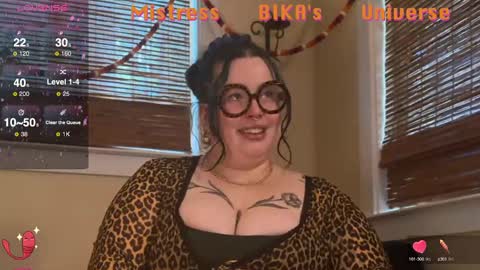 Snapshot of missbika chatting on February 27, 8:42 pm Miss Bika online show from February 27, 8:42 pm