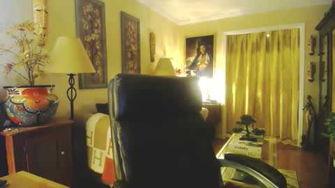 Snapshot of missbrownx chatting on February 9, 4:57 am Brownie -P online show from February 9, 4:57 am