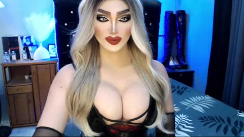 PRIESTESS CHANNEL online show from February 1, 5:47 pm