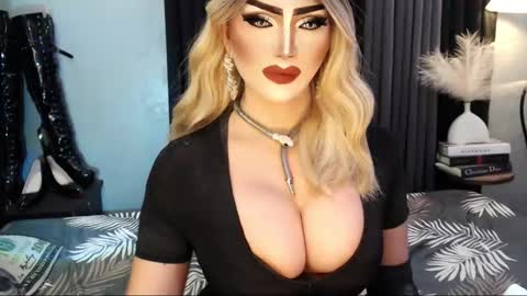 PRIESTESS CHANNEL online show from November 5, 3:03 pm