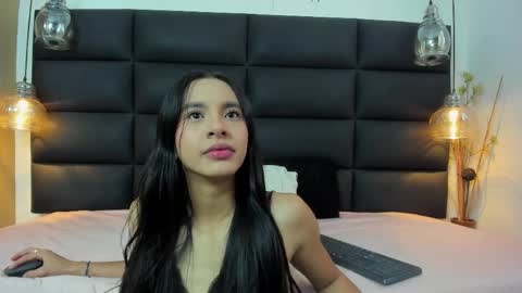 charllote online show from May 14, 8:51 pm