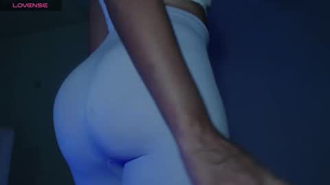 Snapshot of misscruzxz chatting on September 13, 4:04 am Donna di Diamanti online show from September 13, 4:04 am