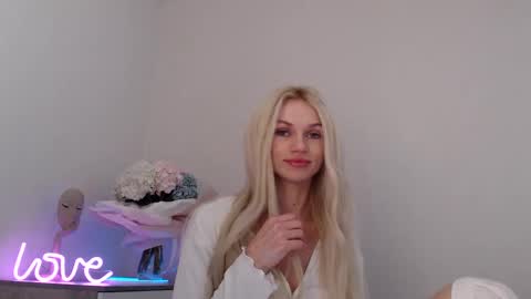 EMMA online show from January 12, 9:19 pm