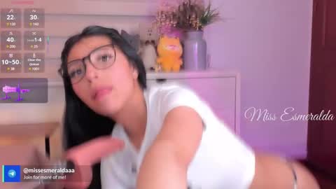 Snapshot of missesmeralda chatting on March 5, 5:07 am Julieta Arboleda but i like call me esme online show from March 5, 5:07 am