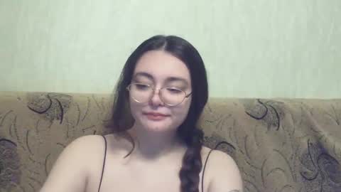 missis mona online show from February 19, 8:10 pm